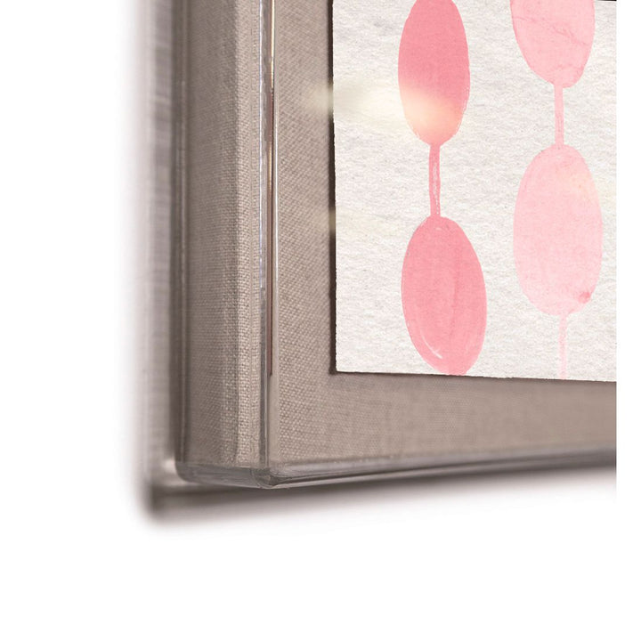 PM-26-0305A Paule Marrot, Les Perles Roses detail by Soicher Marin
