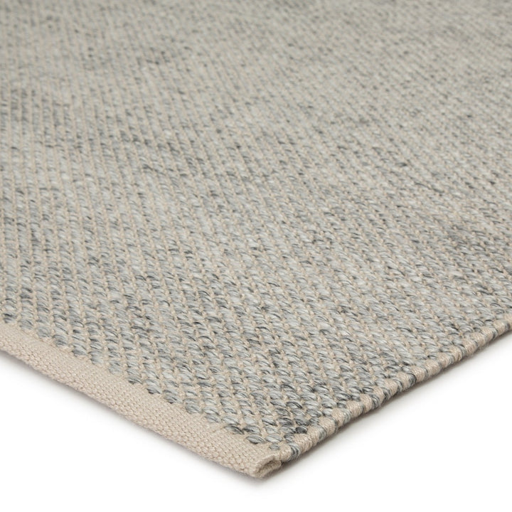 Jaipur Living Lamanda Indoor/ Outdoor Solid Light Gray/ Ivory Area Rug (5'X8')