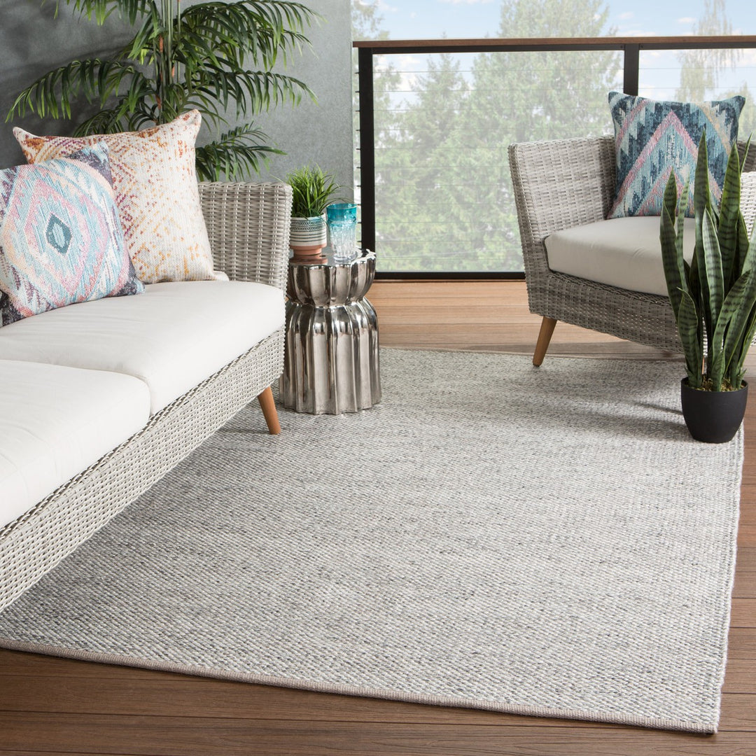 Jaipur Living Lamanda Indoor/ Outdoor Solid Taupe/ Gray Area Rug (8'X10')