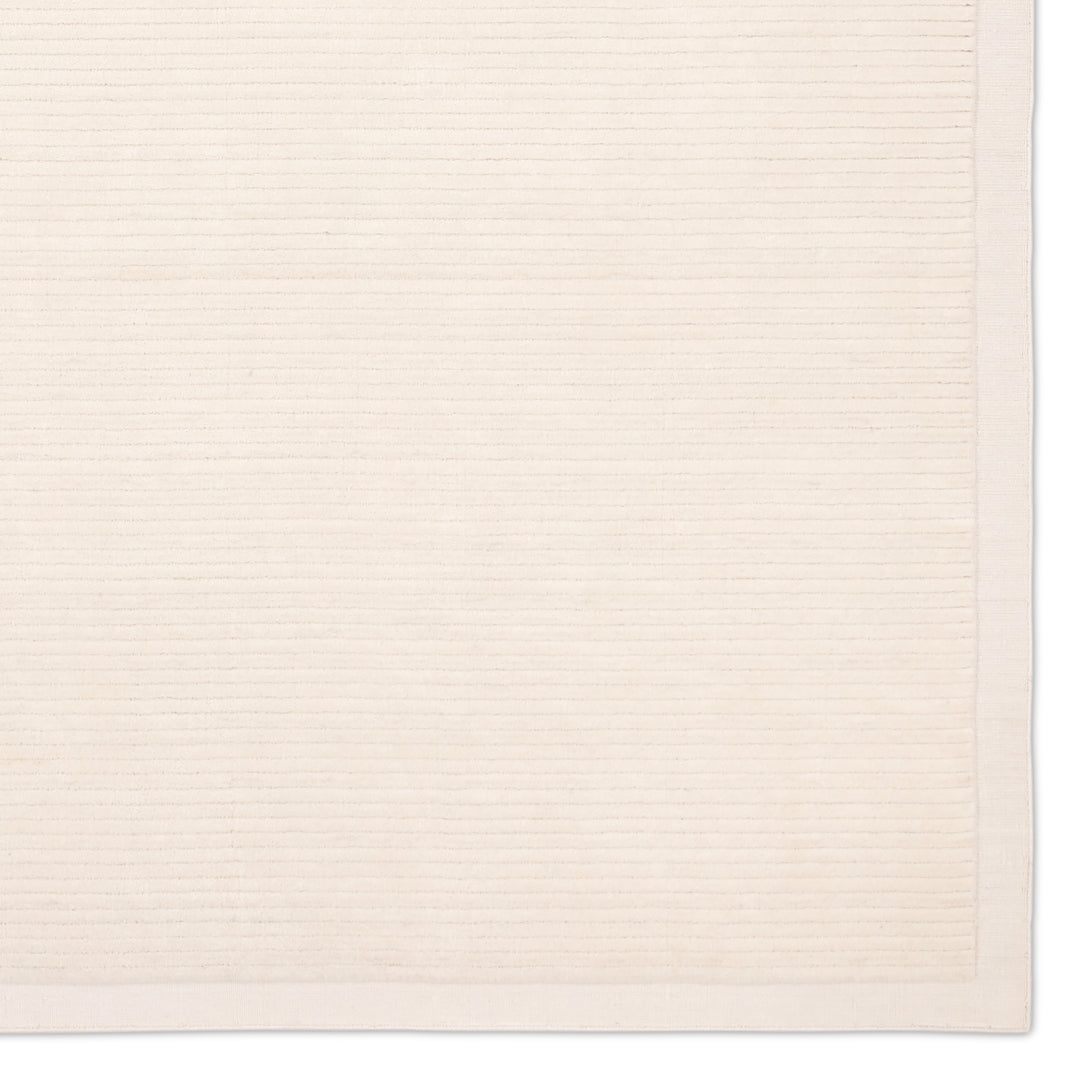 Sirvat Handwoven Indoor/Outdoor Solid Ivory Area Rug (2'X3')