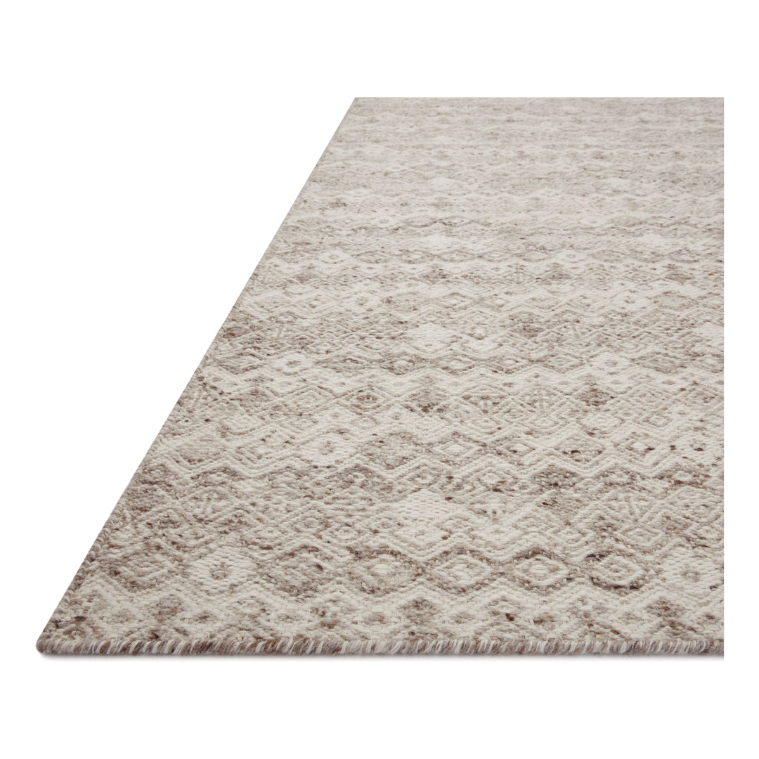 Loloi Raven Dove / Ivory 4'-0" x 6'-0" Accent Rug