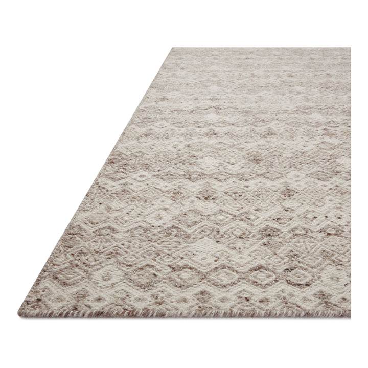 Loloi Raven Dove / Ivory 4'-0" x 6'-0" Accent Rug