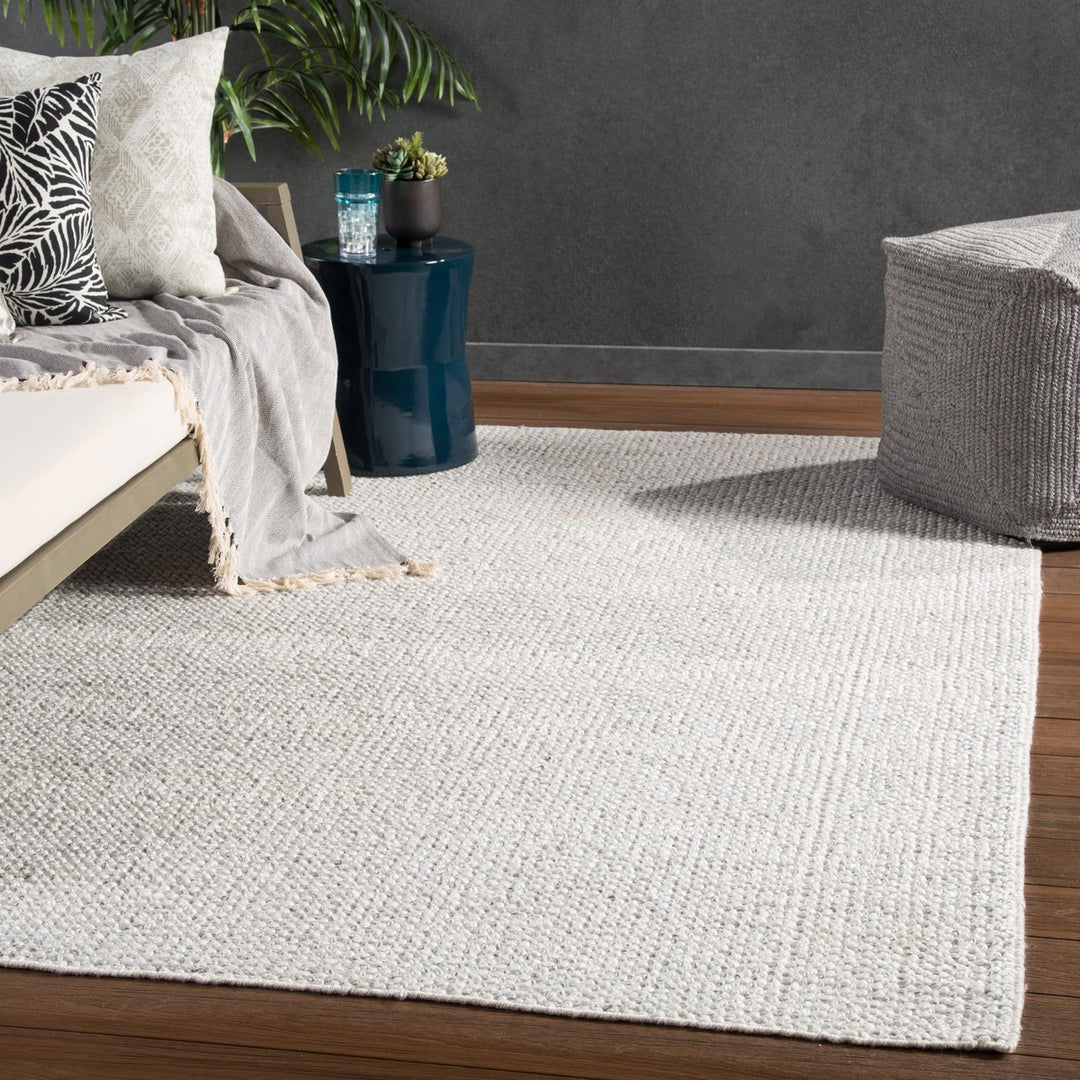 Jaipur Living Limon Indoor/ Outdoor Solid Ivory/ Gray Runner Rug (3'X12')