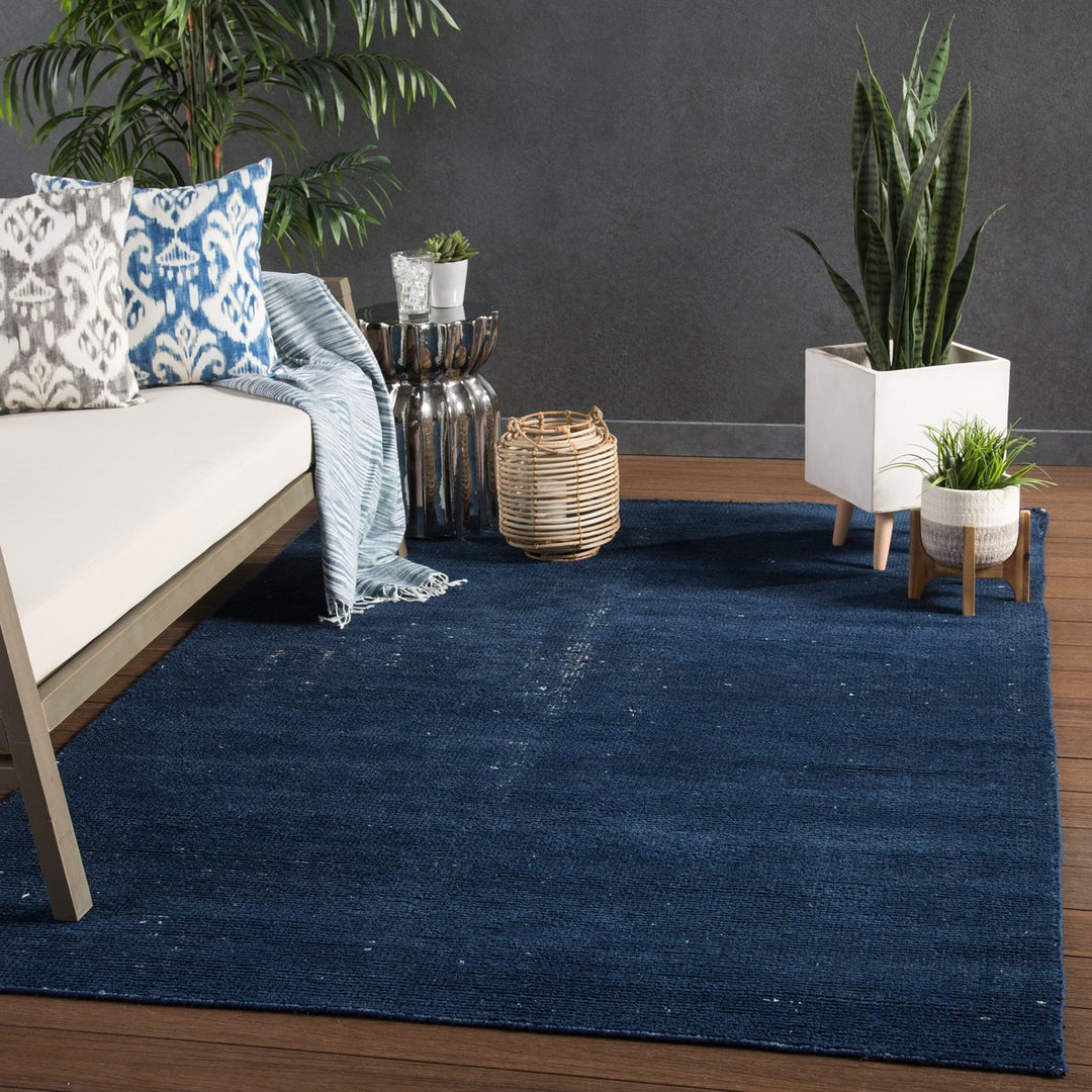 Jaipur Living Limon Indoor/ Outdoor Solid Blue/ White Area Rug (7'10"X10'10")