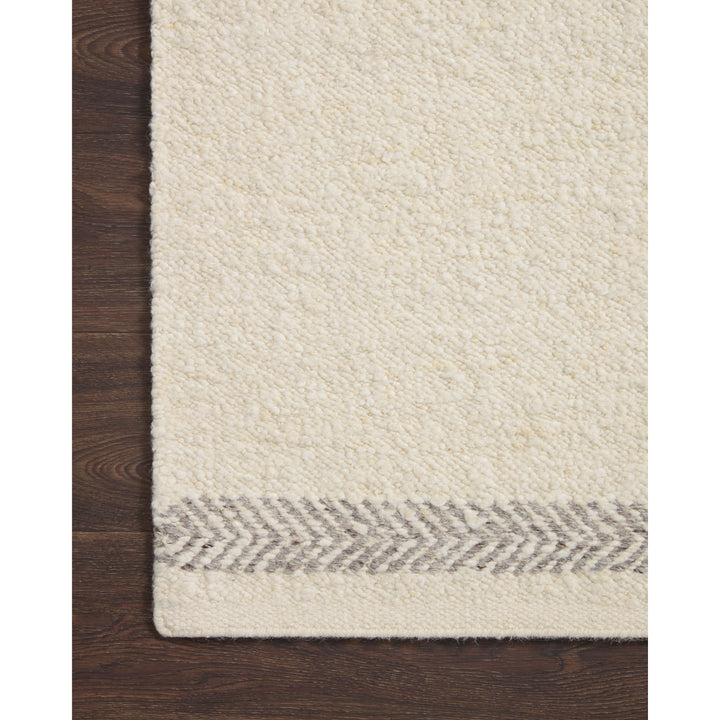 Loloi Reyla Ivory / Silver 3'-6" x 5'-6" Accent Rug