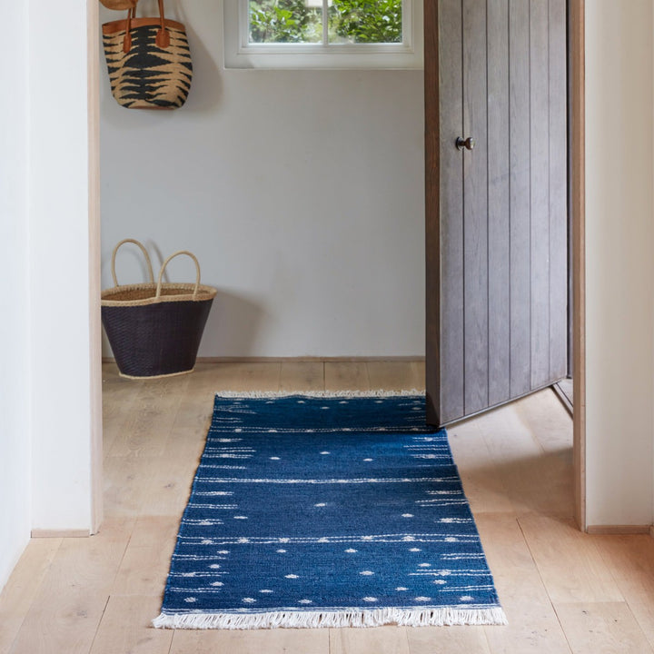 Jaipur Living Calli Indoor/ Outdoor Geometric Blue/ White Runner Rug (2'6"X8')