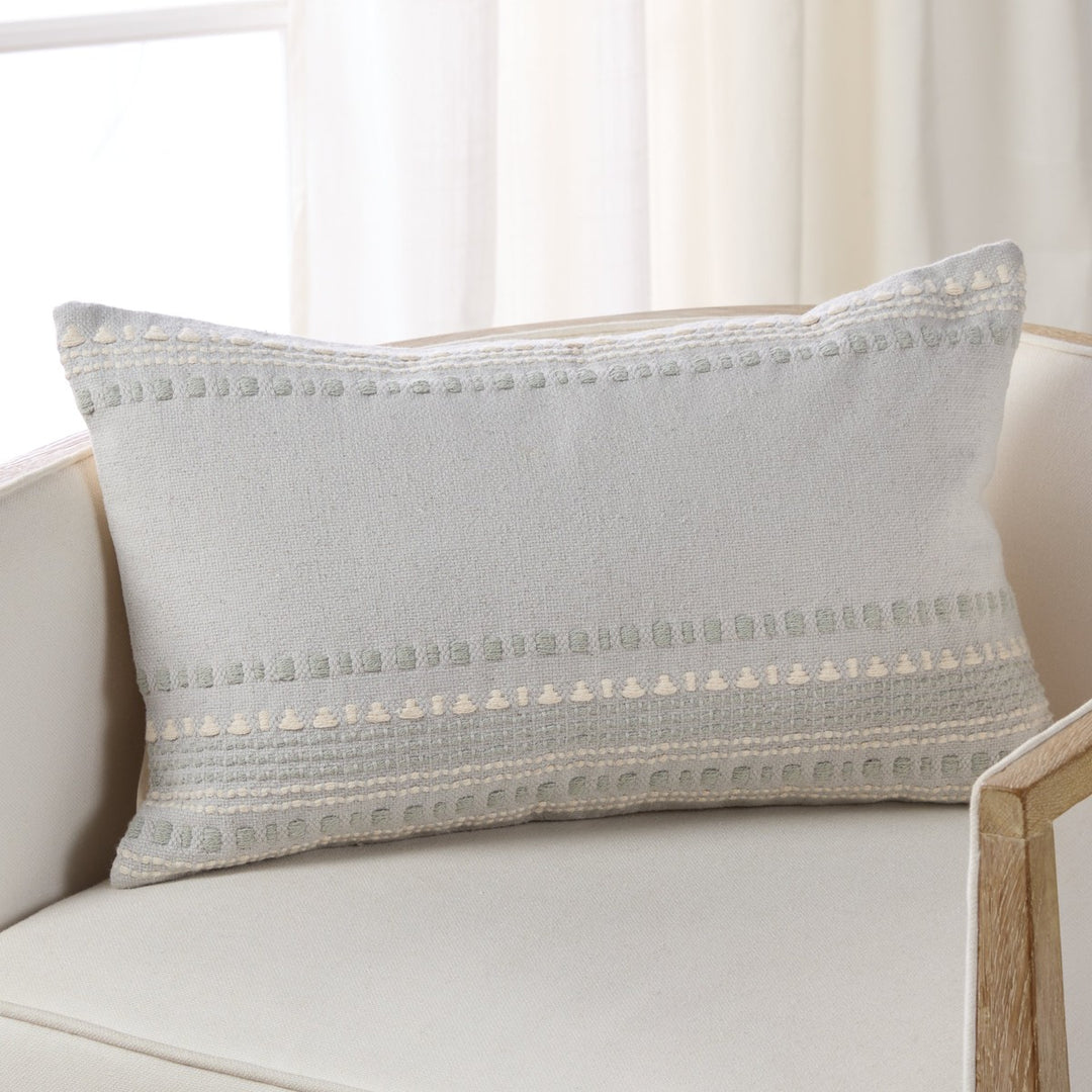 Jaipur Living Velika Striped Light Blue/ Cream Pillow Cover (13"X21" Lumbar)