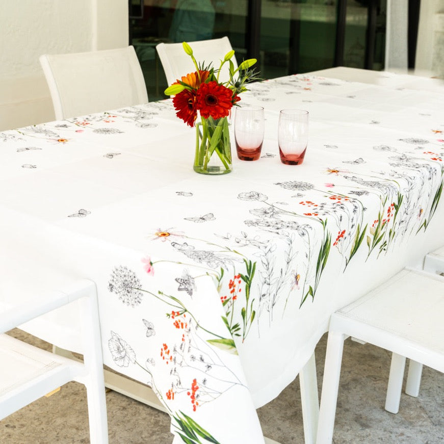 Lille Tablecloth-Mode Living-MODE-VA074144-RD-Decor-2-France and Son