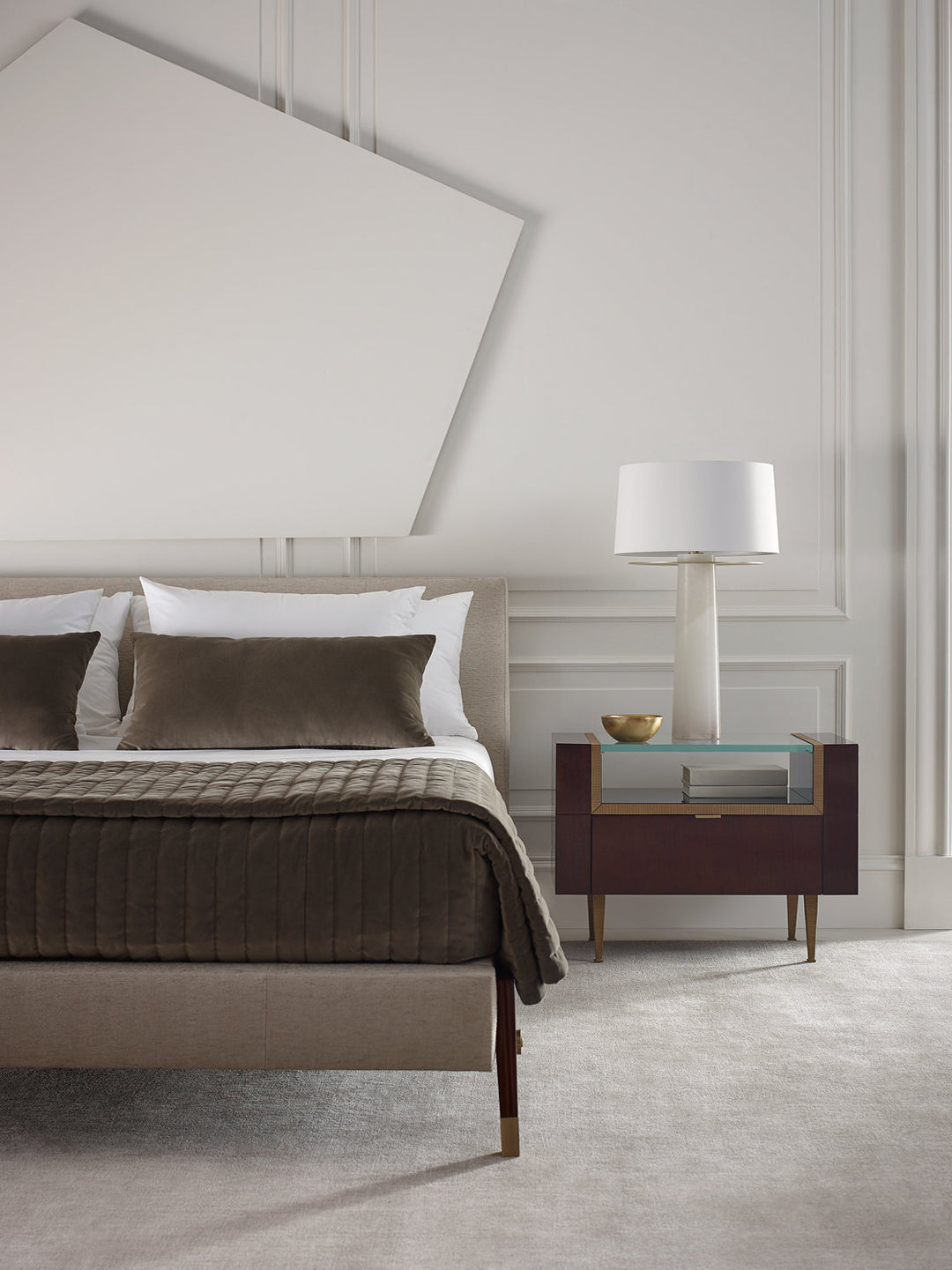 Vitrine Nightstand
