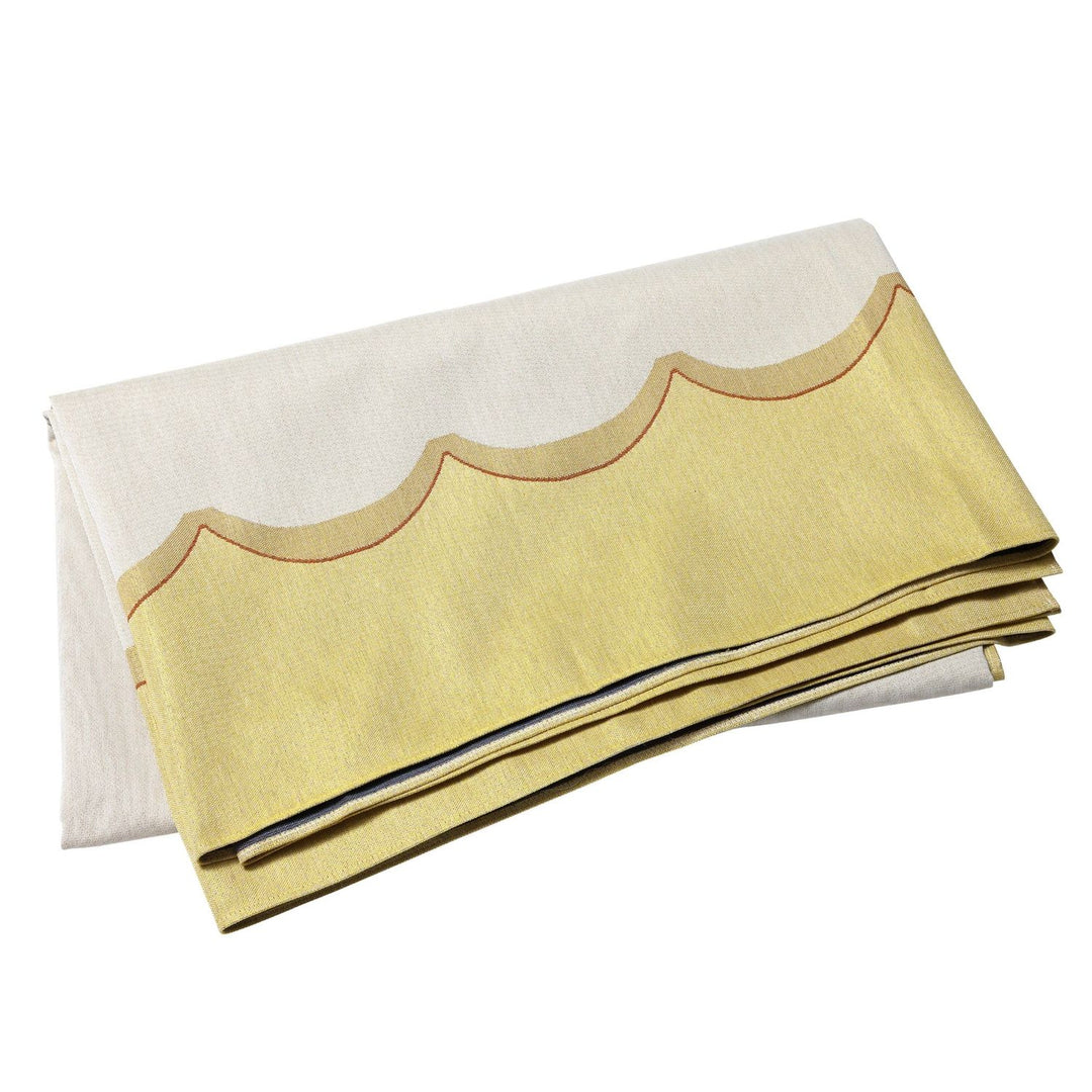 Tavola Scalloped Tablecloth