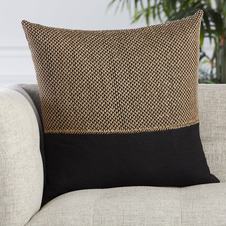 Jaipur Living Sila Geometric Light Tan/ Black Down Pillow (22" Square)