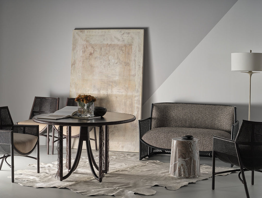 Taru Dining Table
