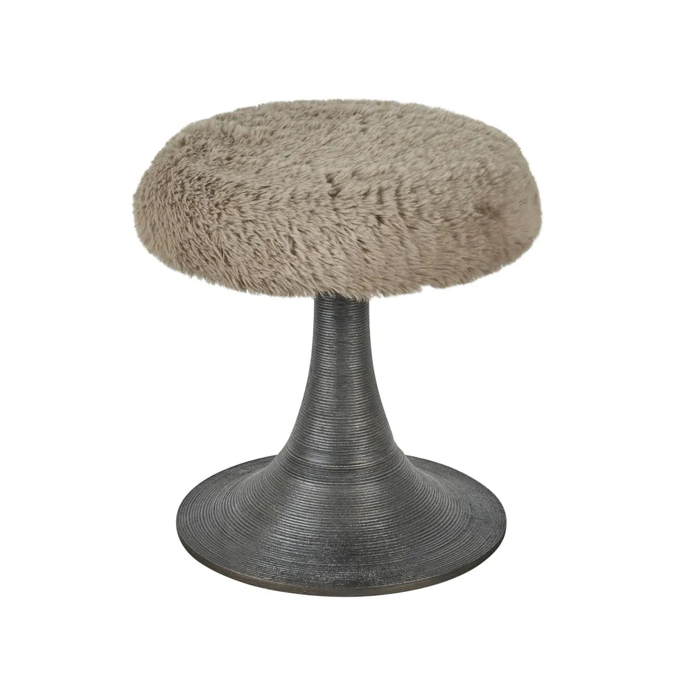 Kira Stool