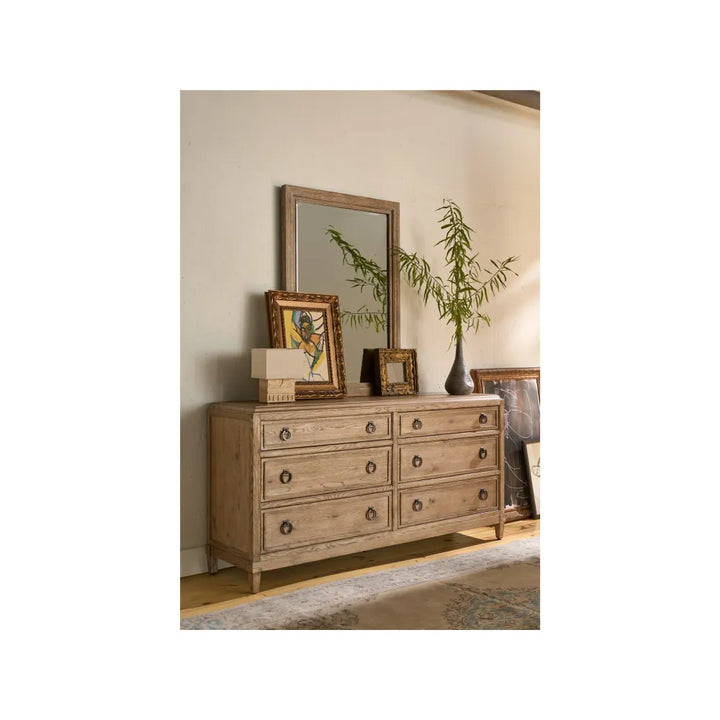 Sienna Dresser
