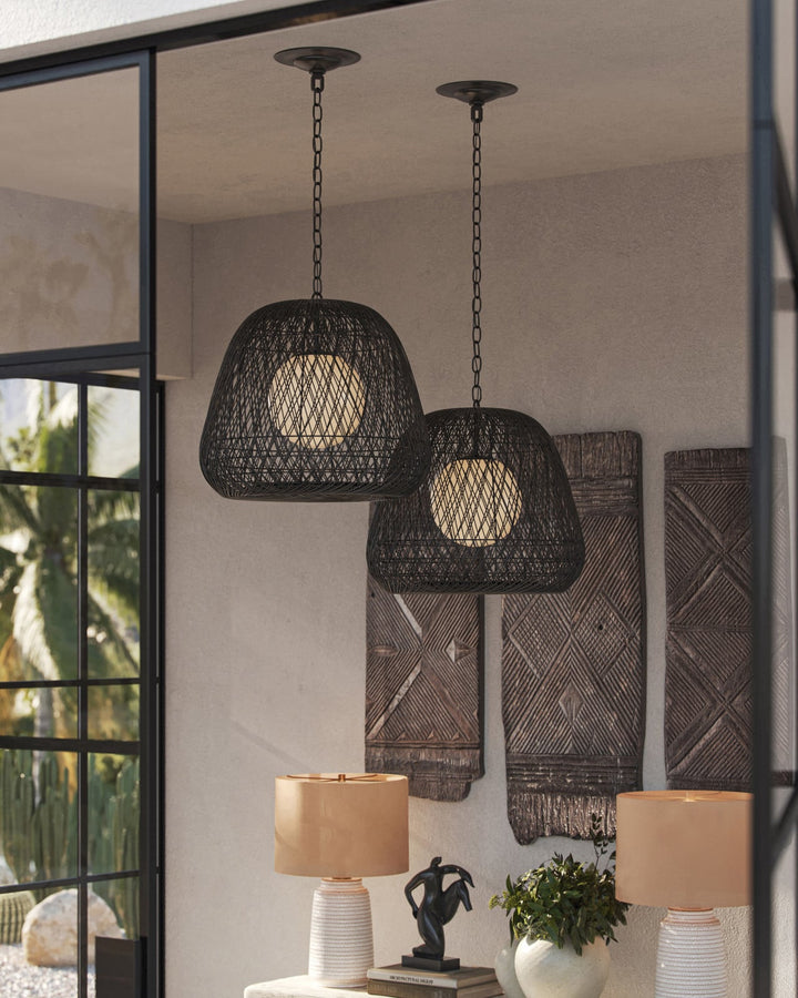 Pendants Osbert Black Pendant