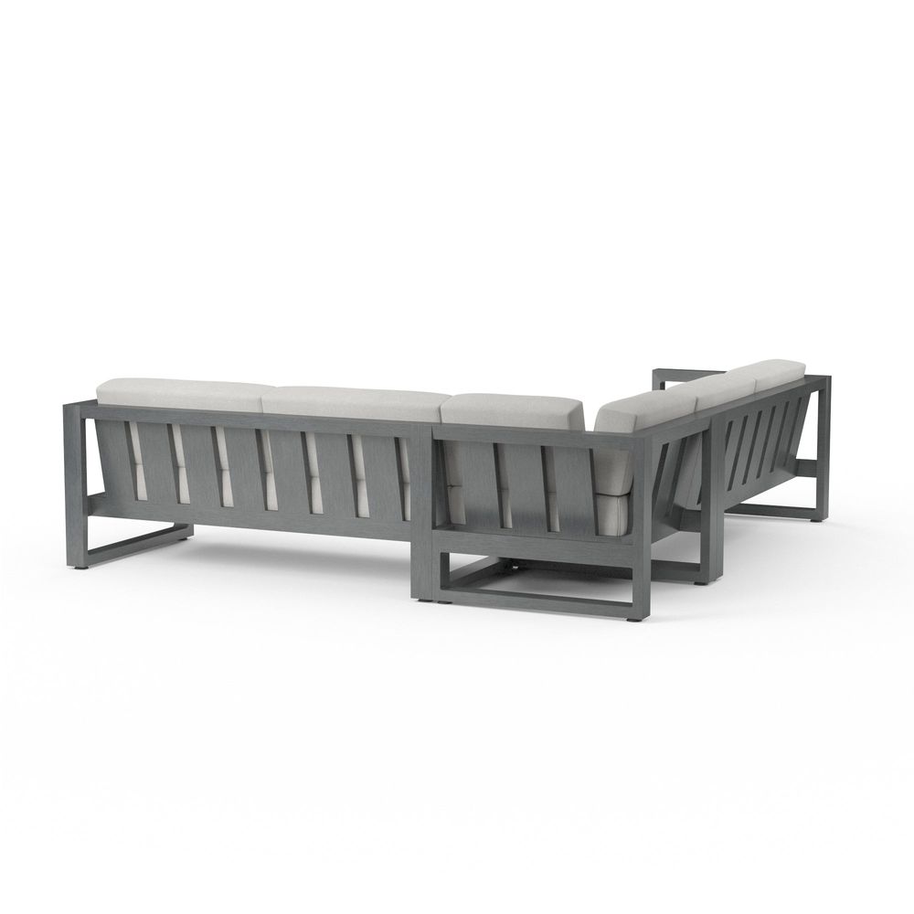 Outdoor Sofas and Sectionals Redondo Sectional in Cast Silver, No Welt