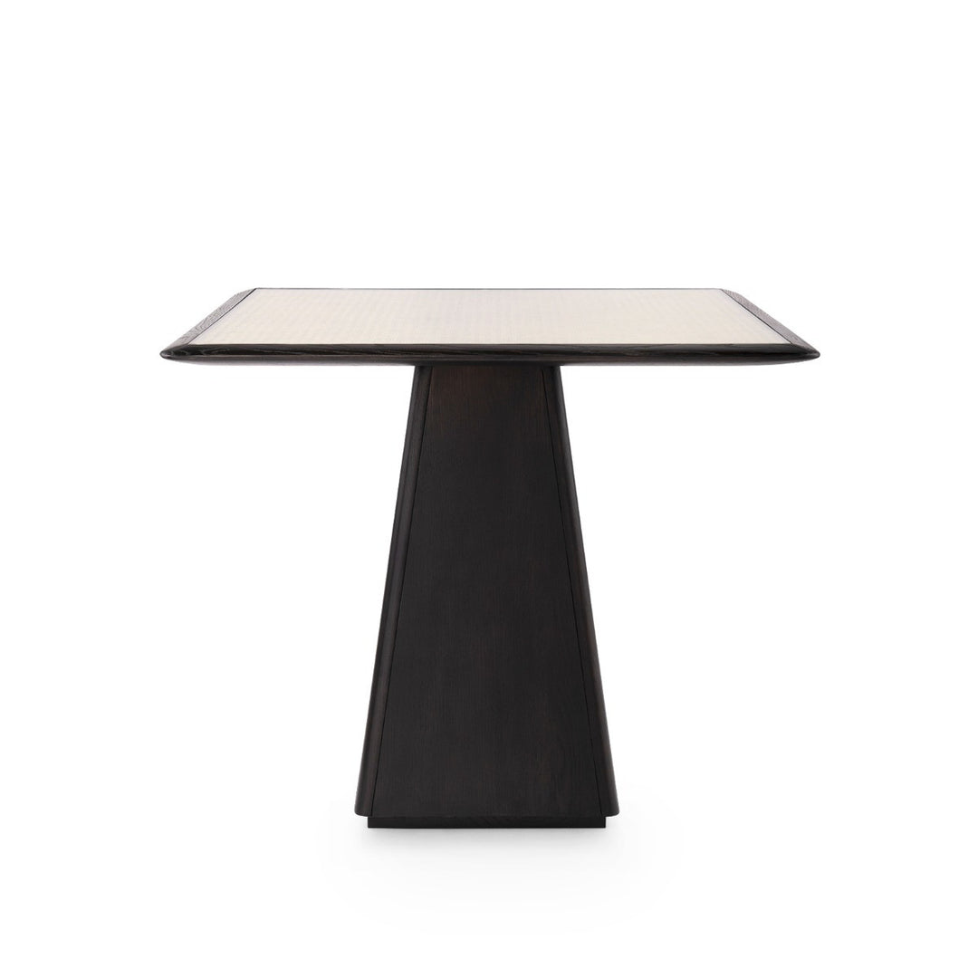 Alma Center/Dining Table