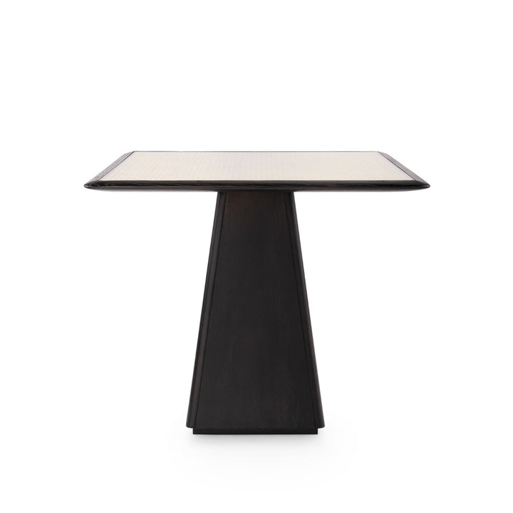 Alma Center/Dining Table