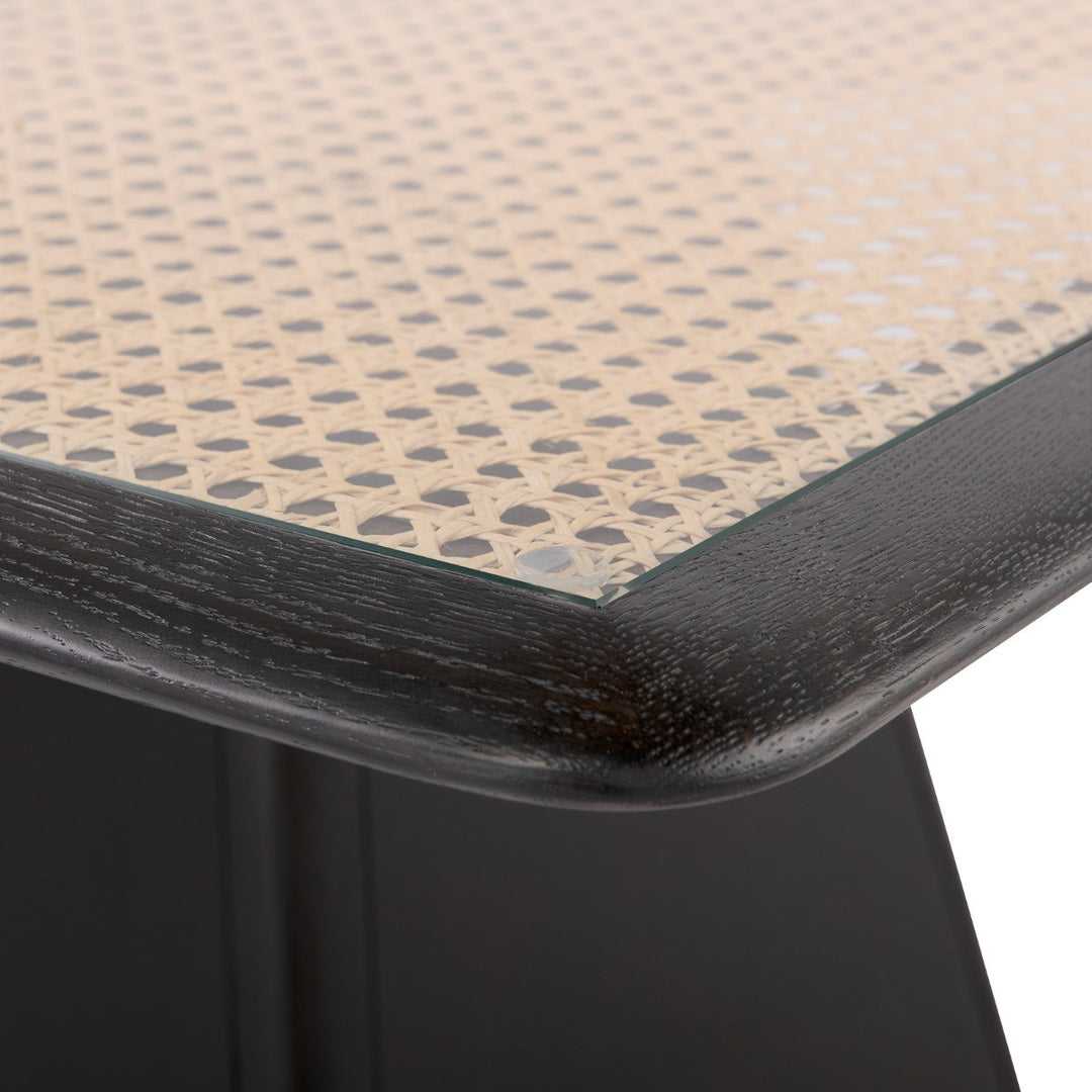 Alma Center/Dining Table