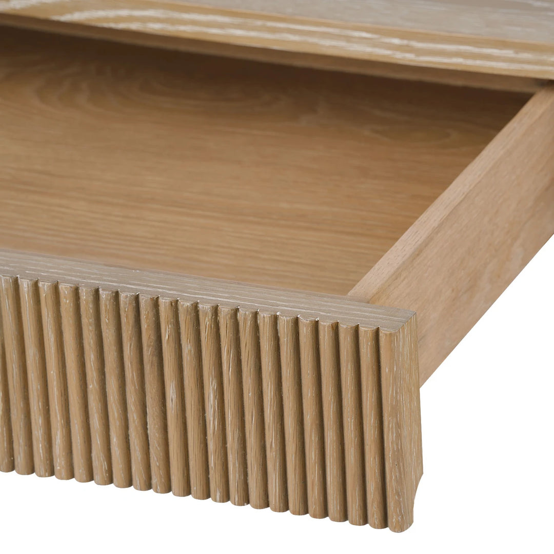 Arlo Desk