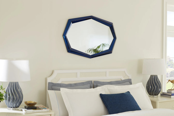Avery Mirror