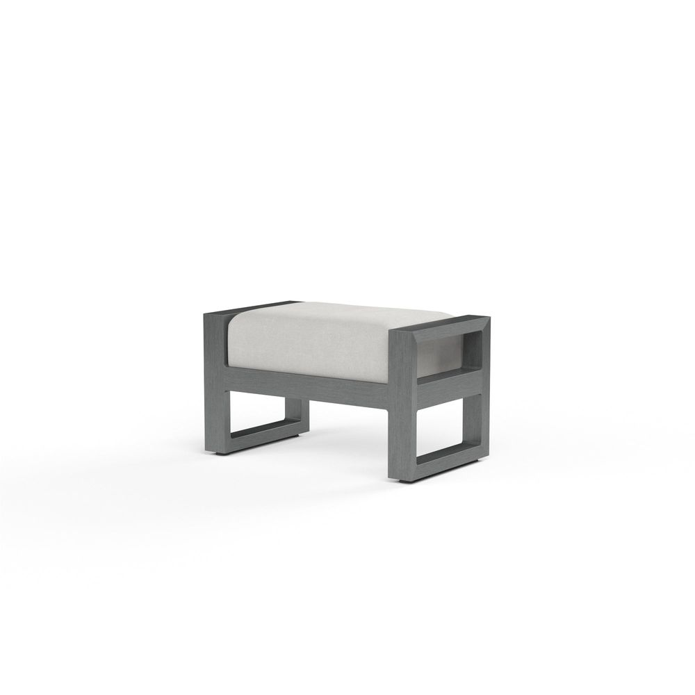 Outdoor Ottomans Redondo Ottoman in Cast Silver, No Welt