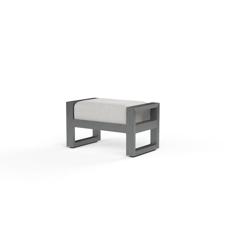 Outdoor Ottomans Redondo Ottoman in Cast Silver, No Welt