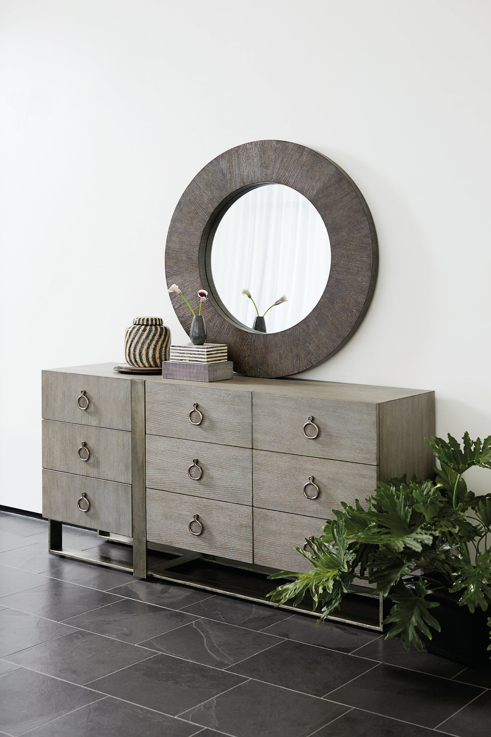 Linea 9 Drawer Dresser