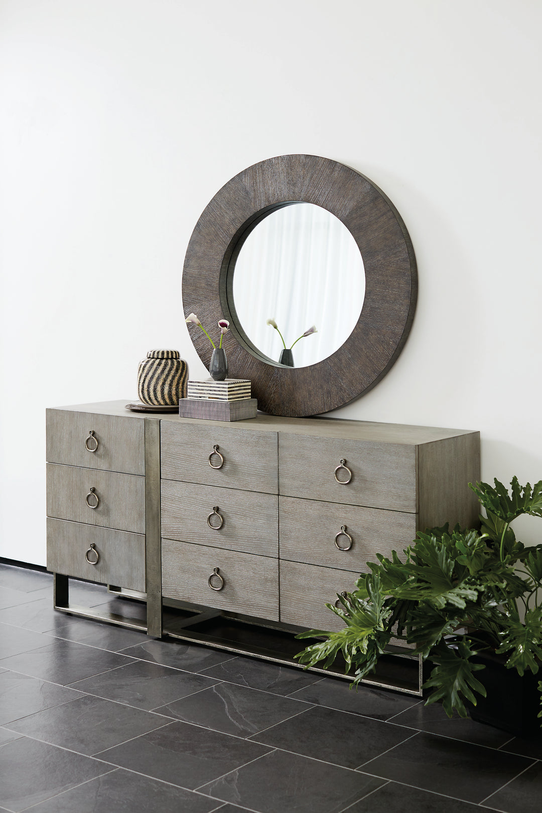 Linea 9 Drawer Dresser