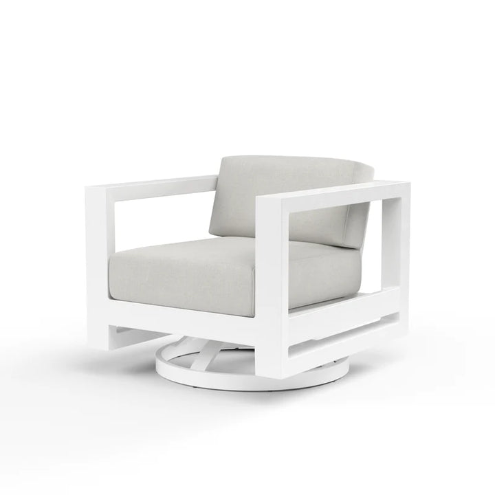 Outdoor Lounge Chairs Newport Swivel Club in Cast Silver, No Welt