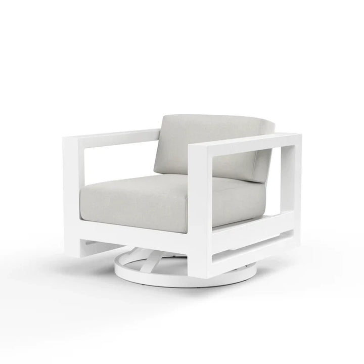 Outdoor Lounge Chairs Newport Swivel Club in Cast Silver, No Welt