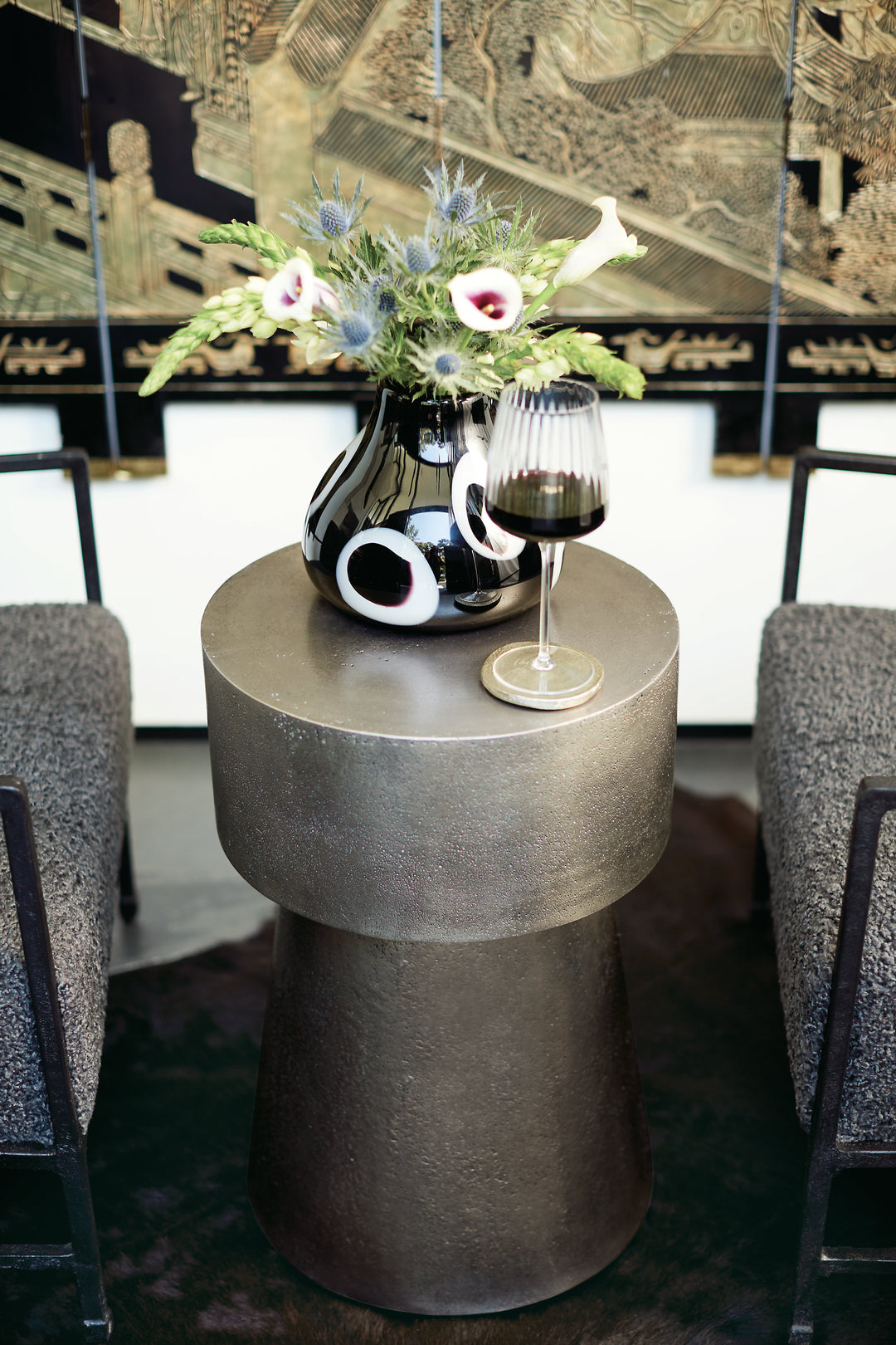 Linea Metal Round Side Table