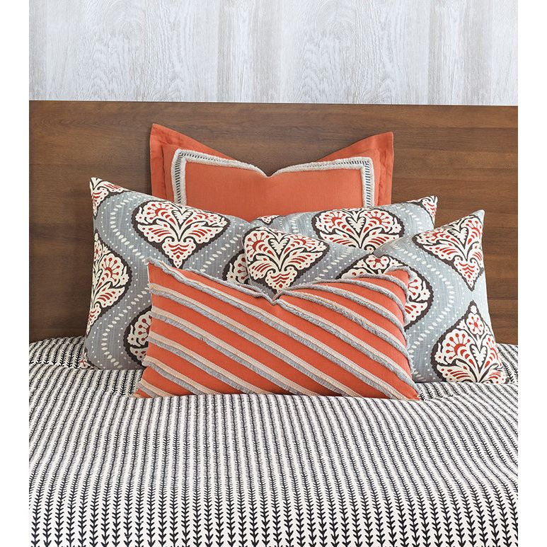Bedding: Shams Shimmering Sham