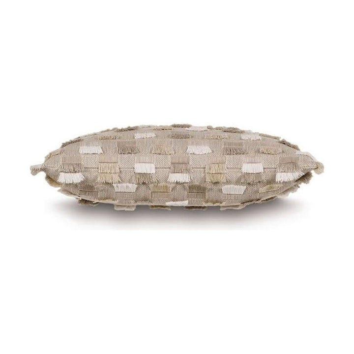 Plénitude Fil Coupe Decorative Pillow