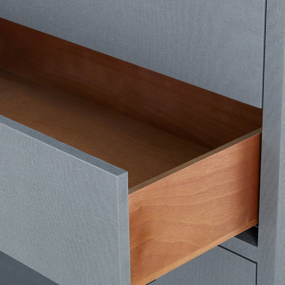 Bryant Linen  6-Drawer