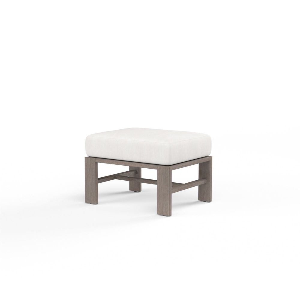 Outdoor Ottomans Laguna Ottoman in Canvas Flax, No Welt