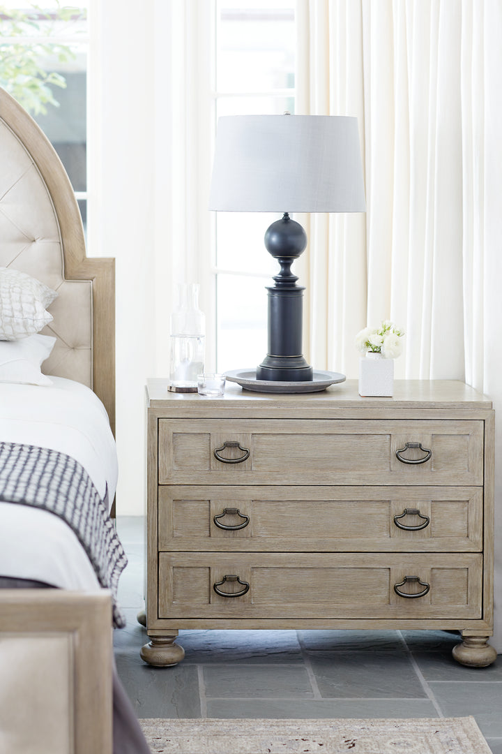 Santa Barbara Bachelor's Chest