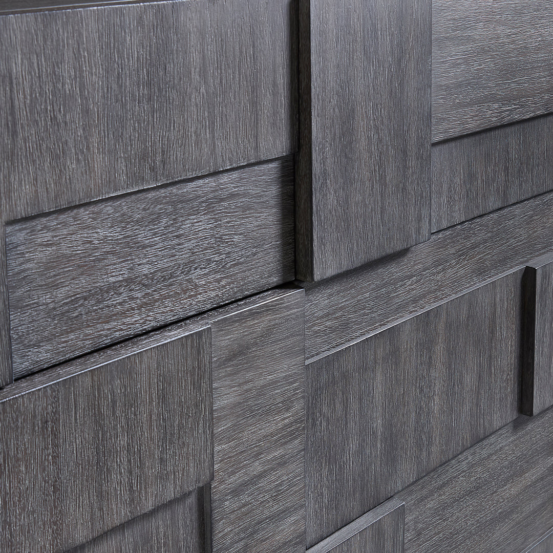 Lancer Dresser