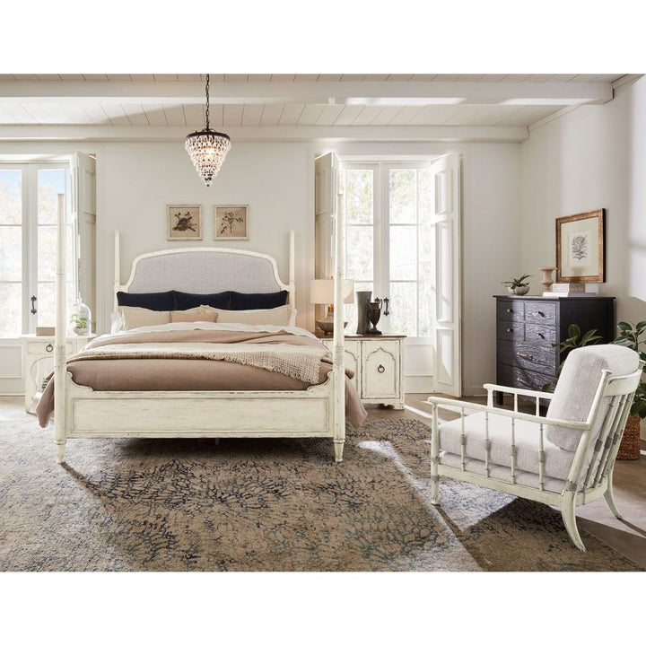 Beds Americana King Upholstered Poster Bed - Light Wood