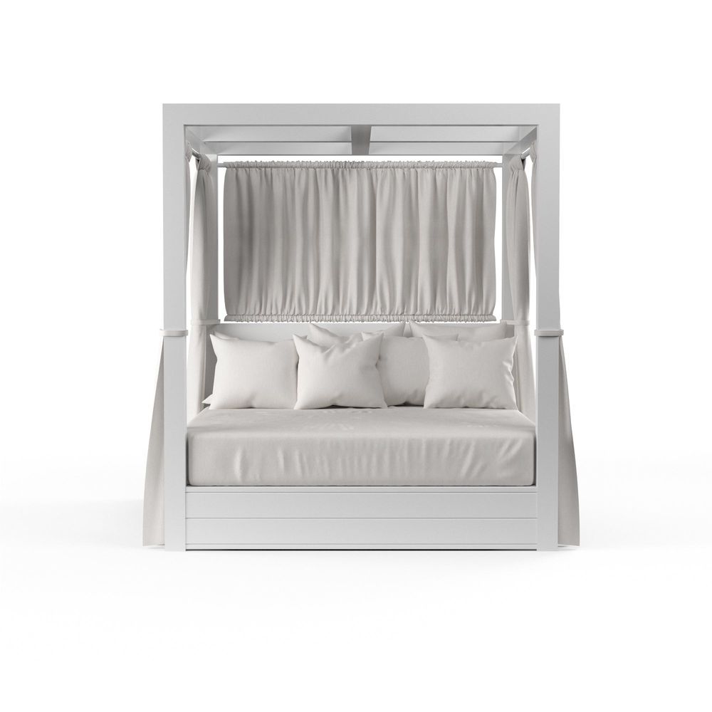 Outdoor Daybeds Newport Resort King Daybed in Cast Silver, No Welt