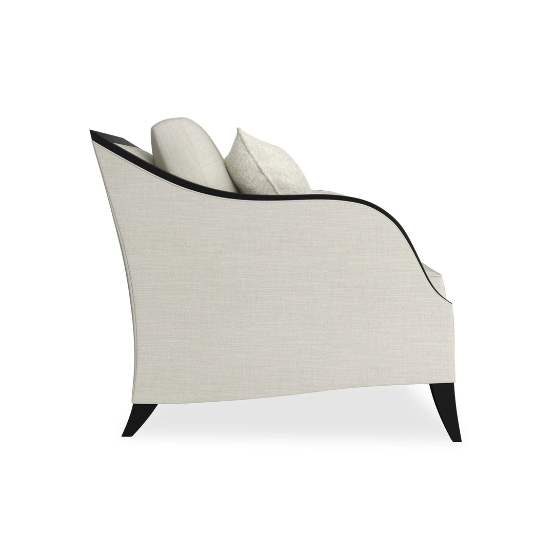 PITCH PERFECT CHAIR - image 3