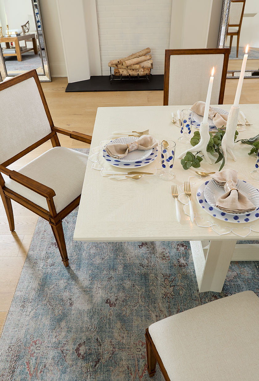 Finn Dining Table