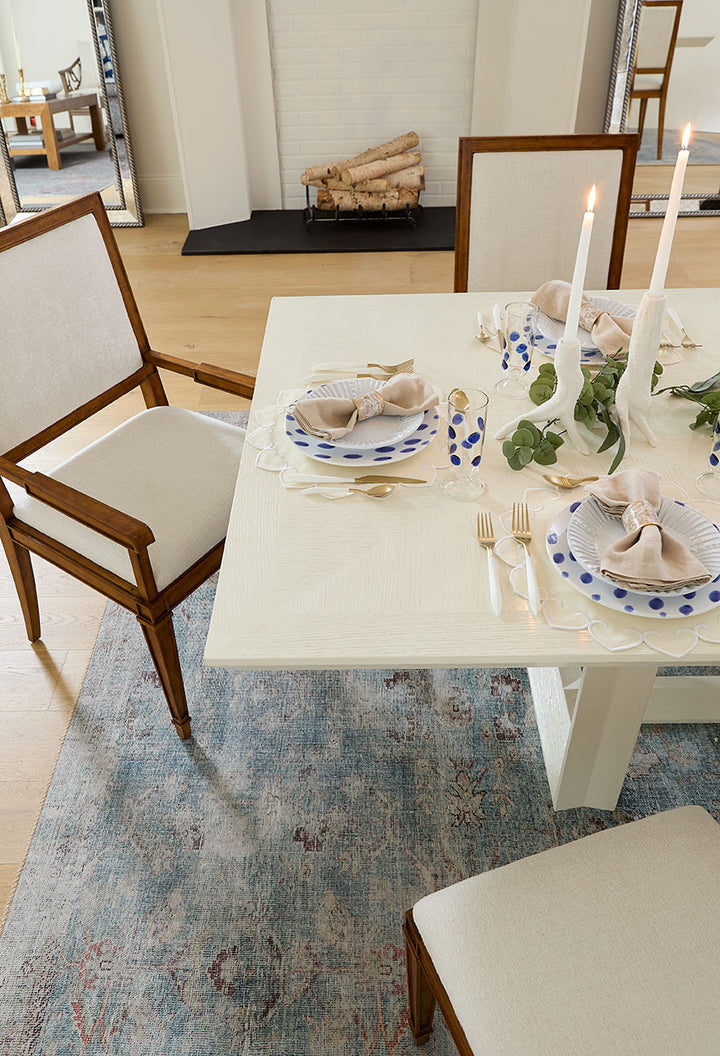Finn Dining Table