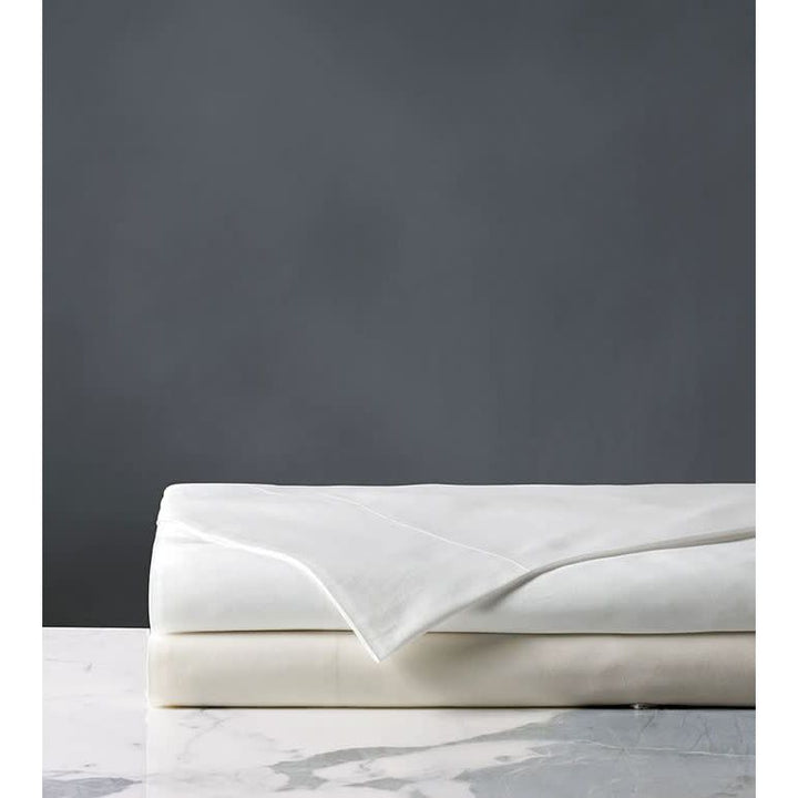 Bedding: Sheets Fedra Sateen Flat Sheet in White