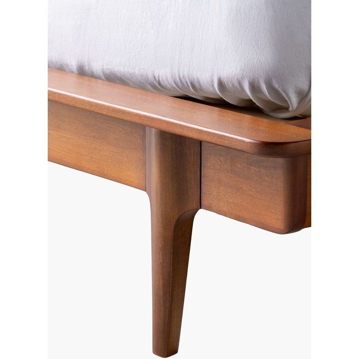 Grande Wood Bed
