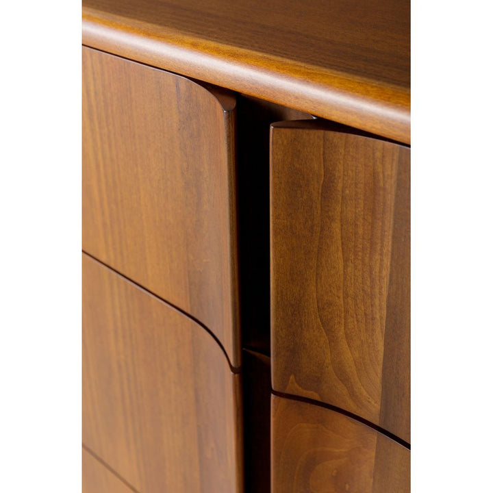 Grande Dresser