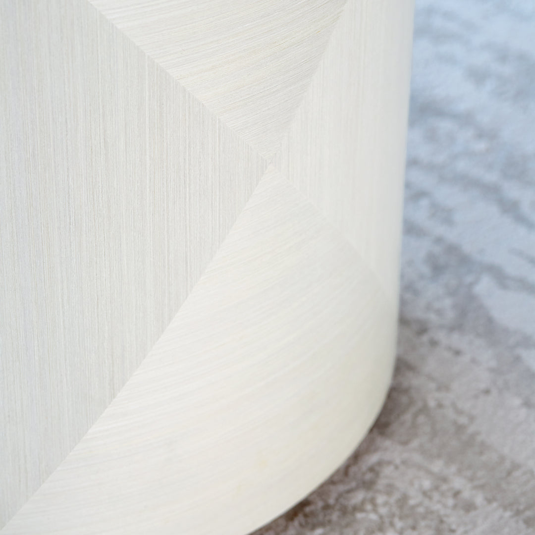 Axiom Round Glass Top Chairside Table