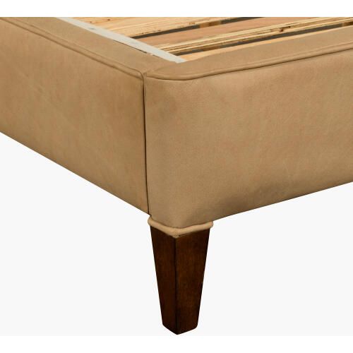 Elipse Upholstered Bed