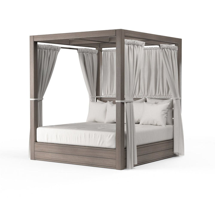 Outdoor Daybeds Laguna Resort King Daybed in Canvas Flax