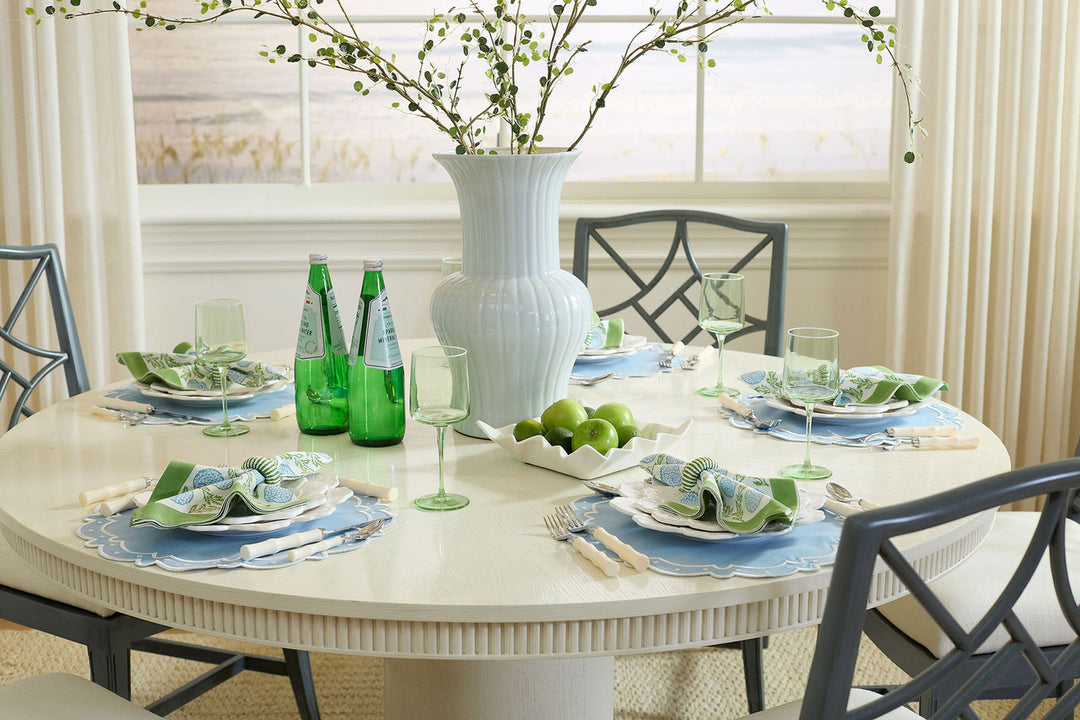 Kinsley 60" Dining Table, Glazed Whisper White